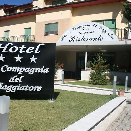Hotel La Compagnia Del Viaggiatore LʼAquila Екстериор снимка